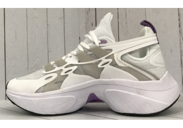 Кроссовки Nike Air Barrage белые с фиолетовым
